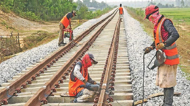 মংলা বন্দরের রেল সংযোগের কাজ চলছে দ্রুত গতিতে